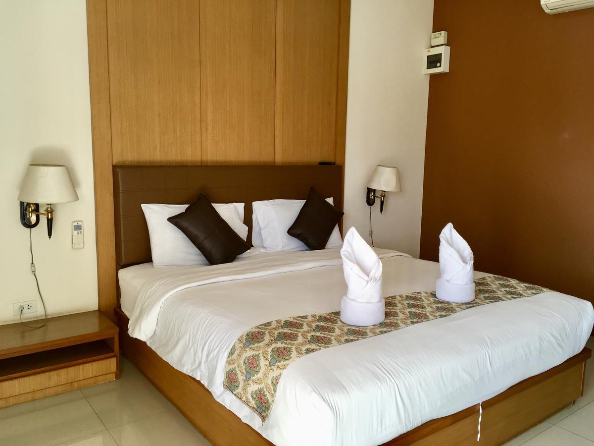 Phetcharat Grand Hotel Maesot Mae Sot Eksteriør billede