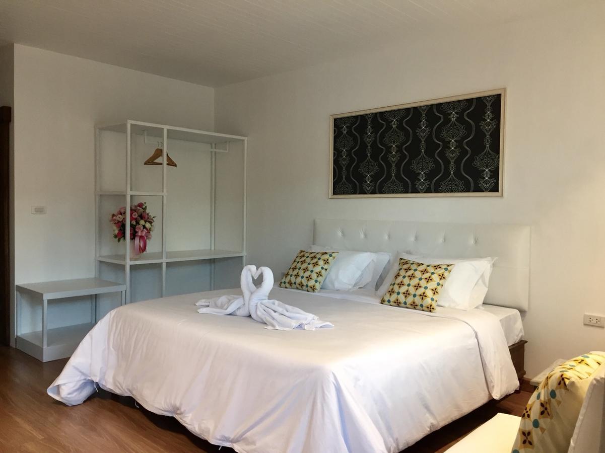 Phetcharat Grand Hotel Maesot Mae Sot Eksteriør billede