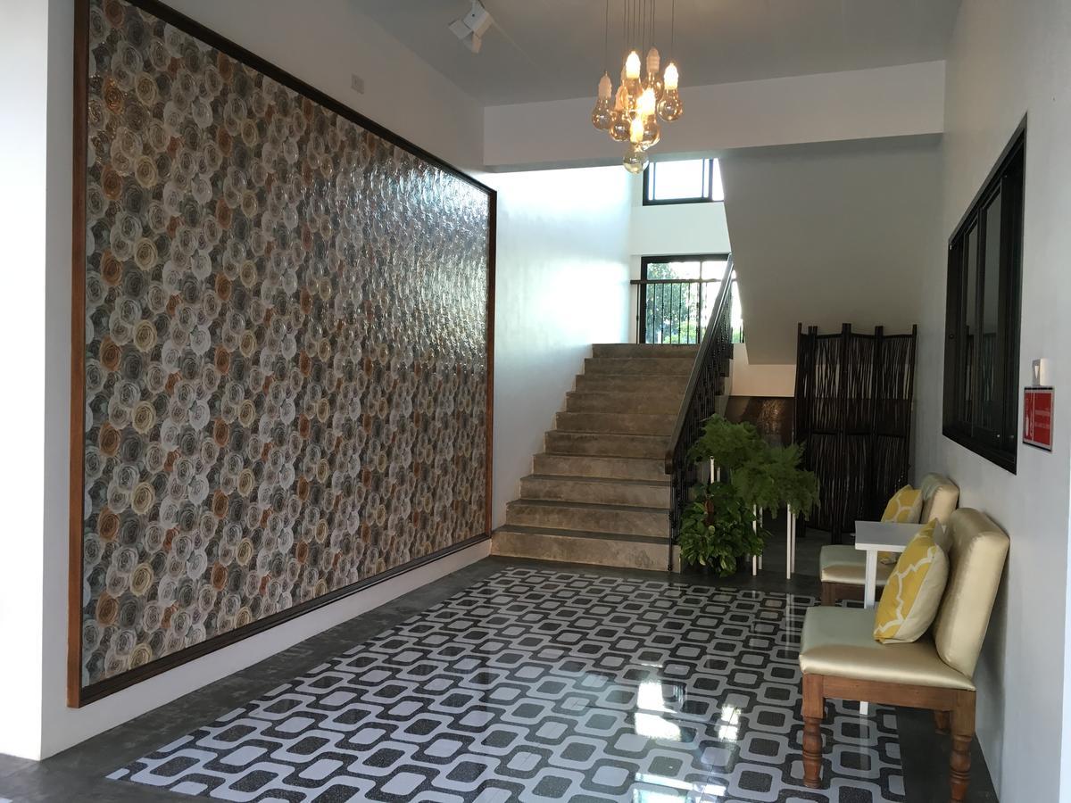Phetcharat Grand Hotel Maesot Mae Sot Eksteriør billede