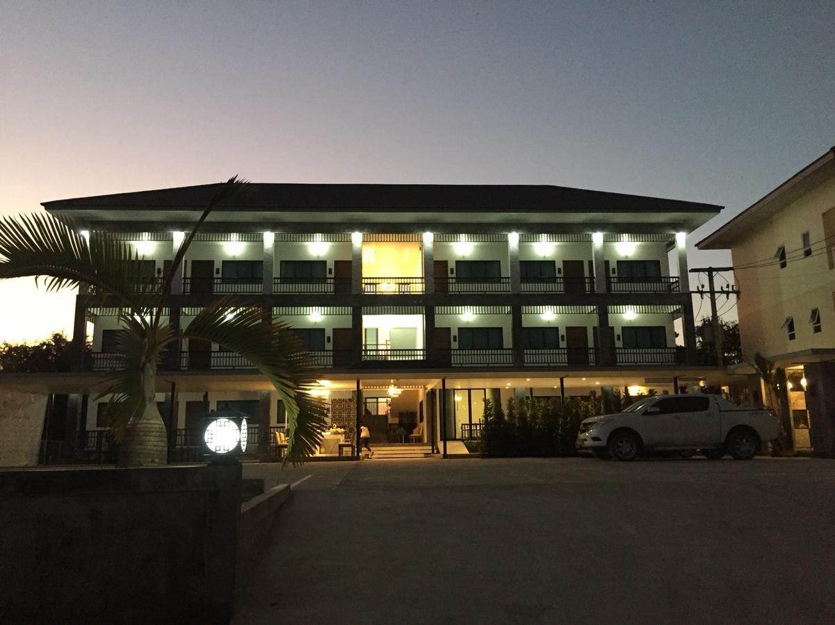 Phetcharat Grand Hotel Maesot Mae Sot Eksteriør billede