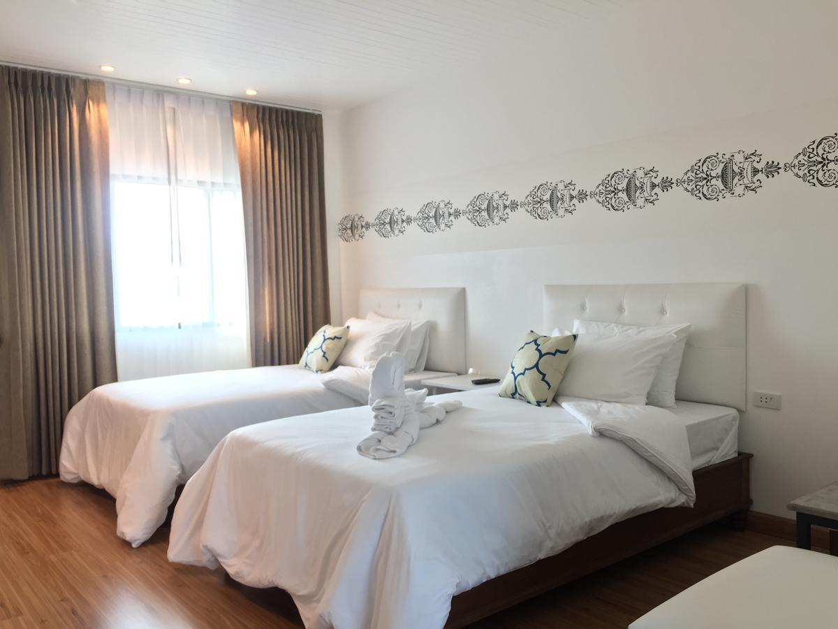 Phetcharat Grand Hotel Maesot Mae Sot Eksteriør billede