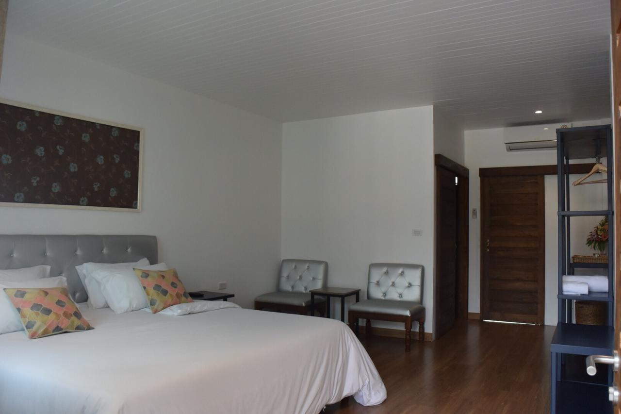 Phetcharat Grand Hotel Maesot Mae Sot Eksteriør billede