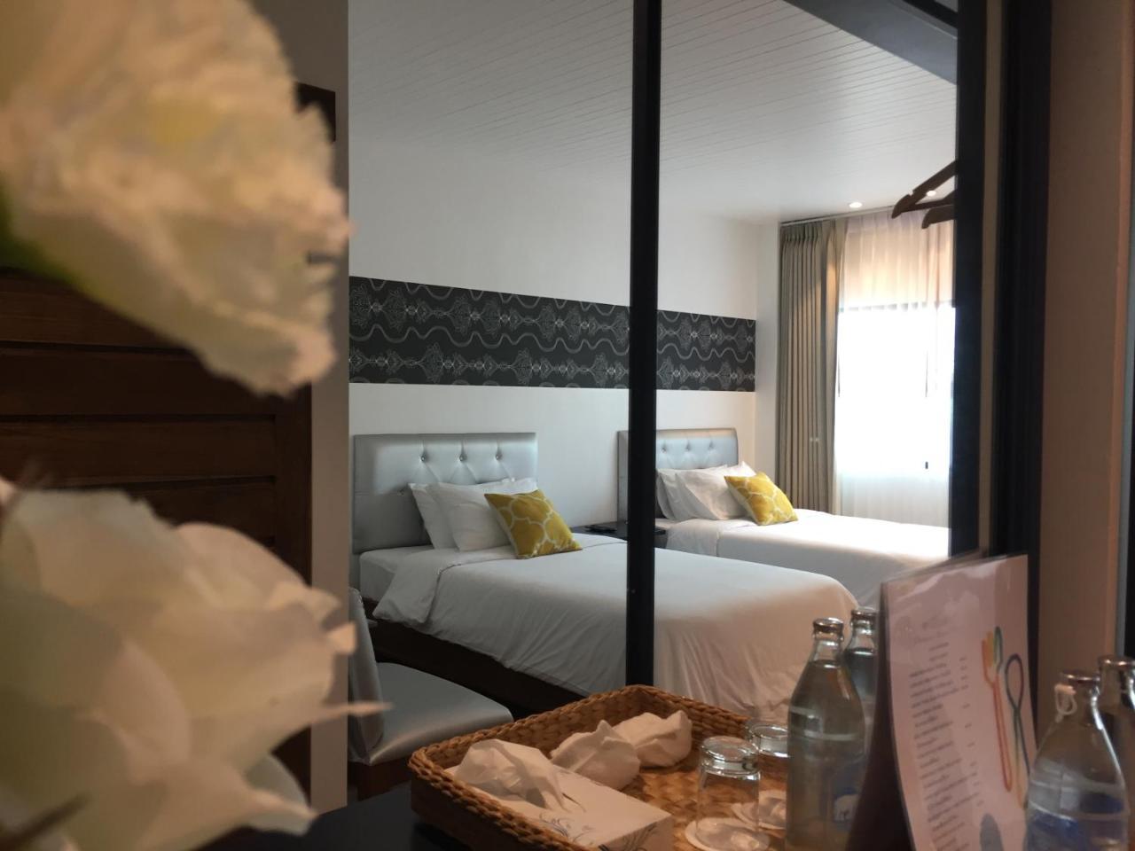 Phetcharat Grand Hotel Maesot Mae Sot Eksteriør billede